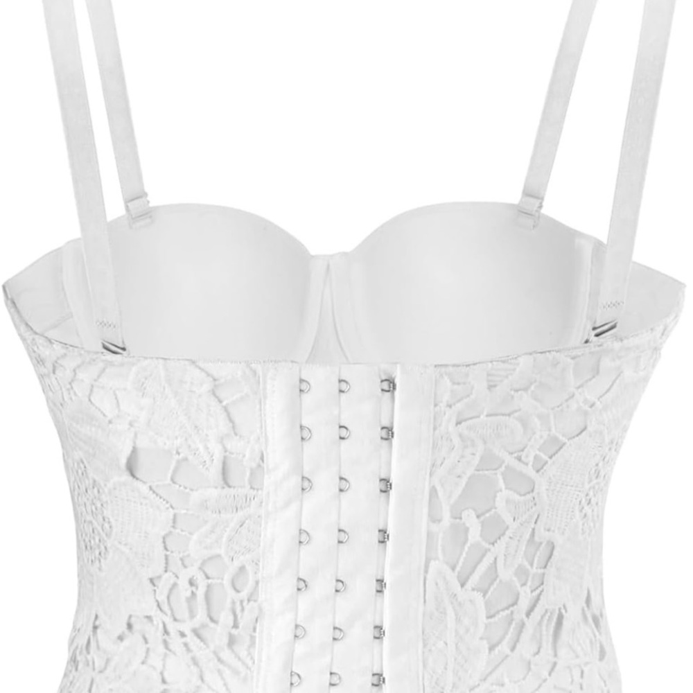 Elegant White Lace Bustier or goth floral corset - Picture 2 of 4